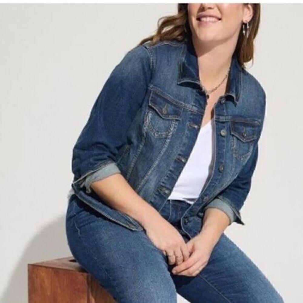 TORRID Women’s Denim Jean Jacket Coat Trucker Style Stretch